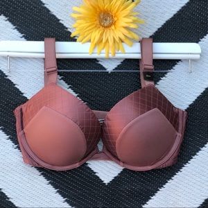 Brand New! 32DD VS Very Sexy Push Up Bra 32 DD 😊